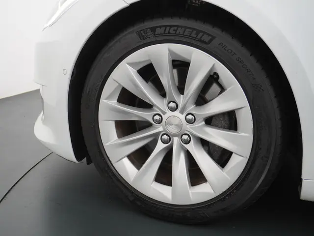 Tesla Model S Long Range 2020 Elektrisch 14