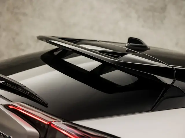 Toyota C-HR 1.8 Hybrid Sport 2018 Hybride Benzine 30