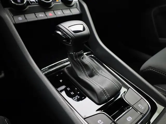 Škoda Karoq 1.5TSI/150PK ACT Sportline DSG 2025 Benzine 14