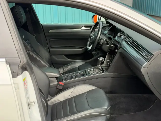 Volkswagen Arteon 1.5 TSI Business R 2019 Benzine 19