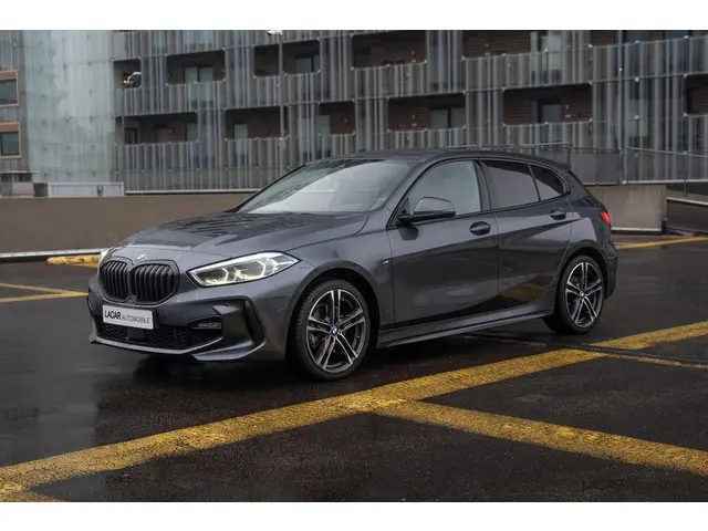 BMW 1 Serie 118d High Executive I M Sport 2021 Diesel 30