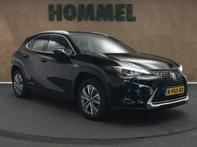 Lexus UX 3