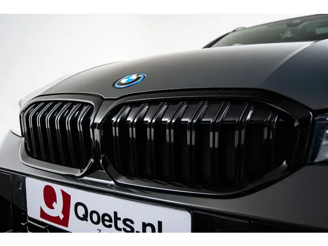 BMW 3 Serie Touring 330e 2024 Hybride Benzine 36