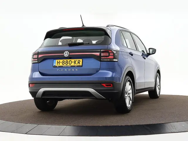 Volkswagen T-Cross 2