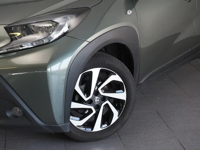 Toyota Aygo X 1.0 VVT-i S-CVT Pulse 2024 Benzine 14