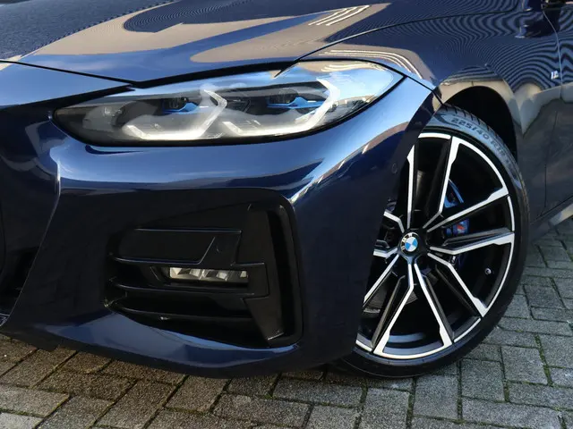BMW 4 Serie Cabrio 430i 2021 Benzine 36