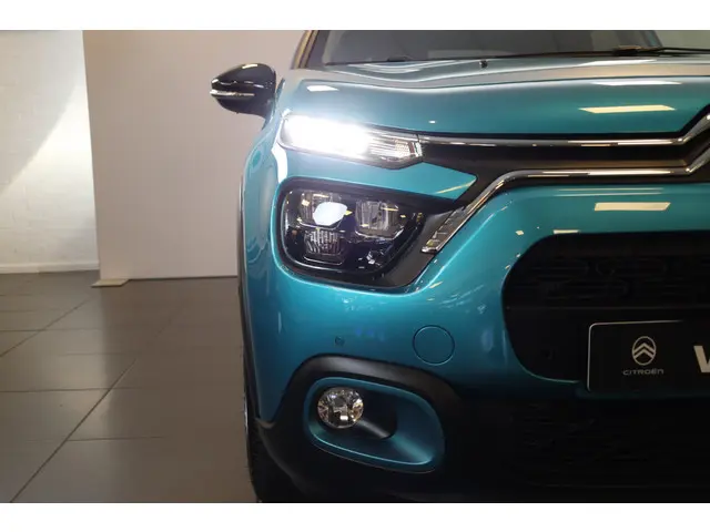 Citroën C3 PT 83 Shine 2021 Benzine 17