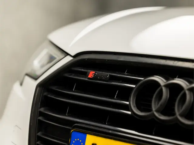 Audi A3 Limousine 35 TFSI S-Line Sport 2019 Benzine 32