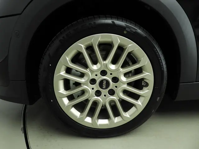MINI 5-Deurs Cooper C 2025 Benzine 34