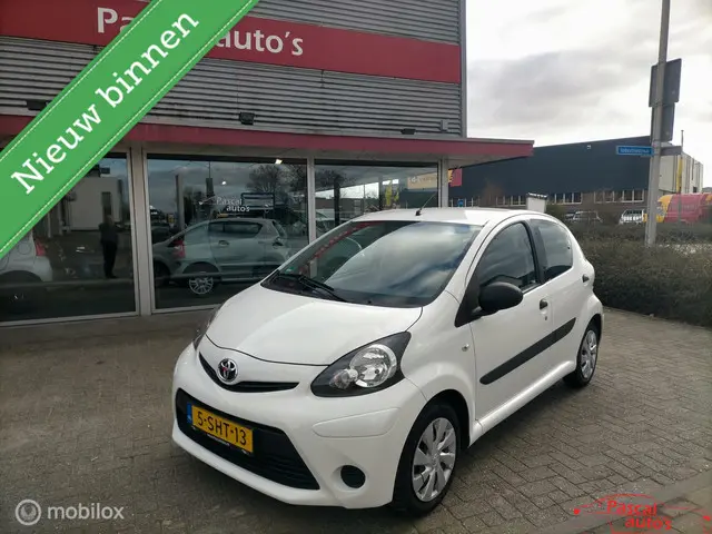 Toyota Aygo 1.0 VVT-i Access nap airco apk 2013 Benzine