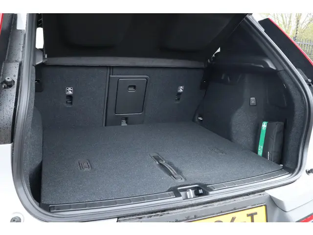 Volvo XC40 2.0 B4 Plus Dark 2025 Benzine 13