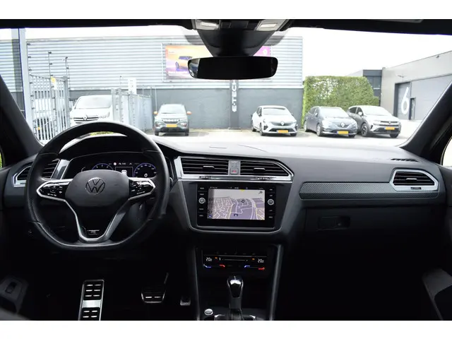 Volkswagen Tiguan 1.5 TSI R-Line Business+ 2021 Benzine 10