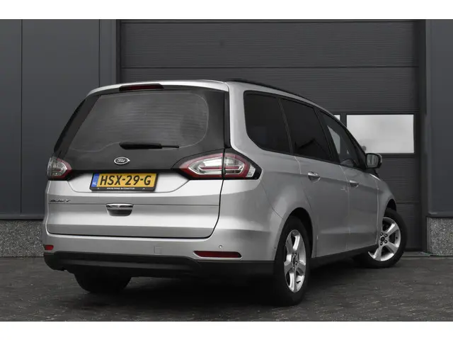 Ford Galaxy 1.5 Trend 2015 Benzine 4