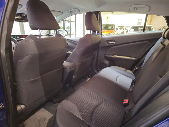 Toyota Prius 1.8 Dynamic 2018 Hybride Benzine 17