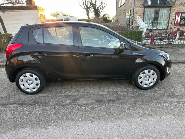 Hyundai i20 1.2i i-Motion 2012 Benzine 4