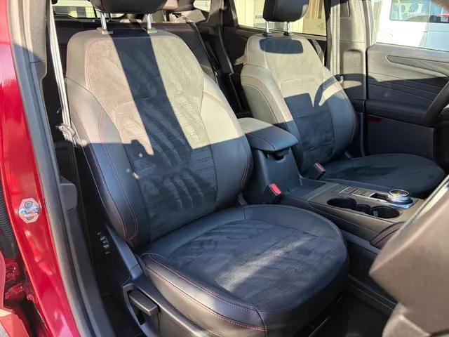 Ford Kuga 2.5 PHEV ST-Line X 2022 Hybride Benzine 8