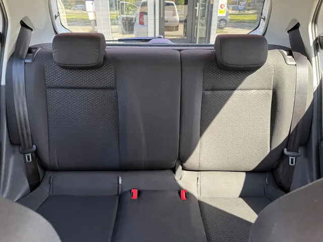 SEAT Mii 1.0 Sport Dynamic 2015 Benzine 15