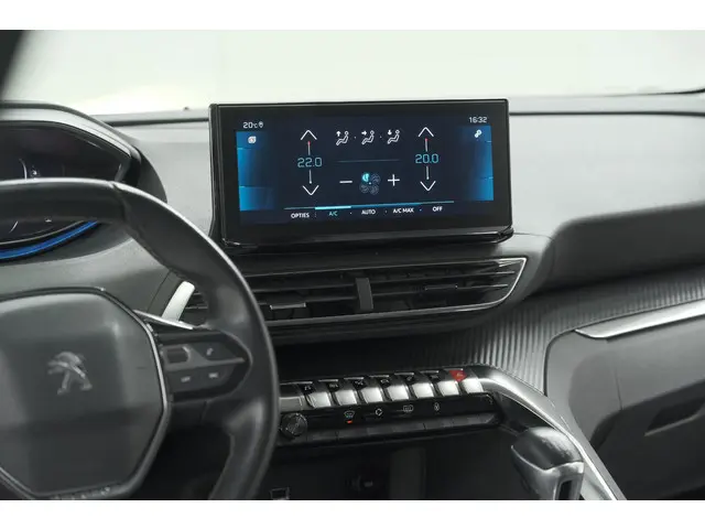 Peugeot 3008 PureTech 130 Allure 2021 Benzine 53