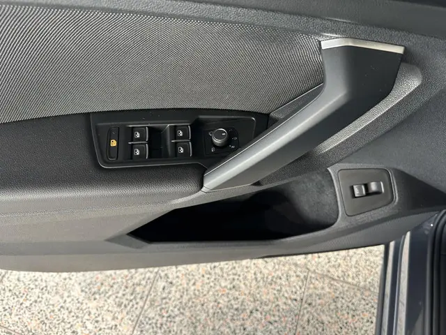 SEAT Tarraco 1.5 TSI FR Business Intense 7p. 2022 Benzine 6