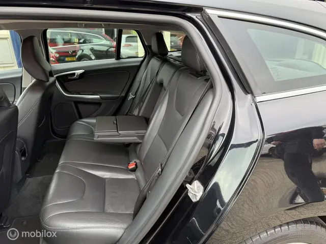 Volvo V60 1.6 T3 Momentum 2015 Benzine 11