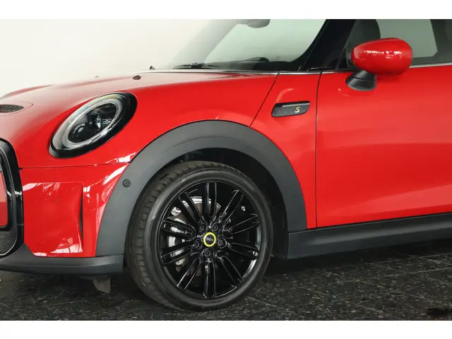 MINI Electric Mini MINI Yours 33 kWh 2023 Elektrisch 27