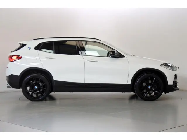 BMW X2 sDrive20i 192pk Exe Edition 2020 Benzine 15
