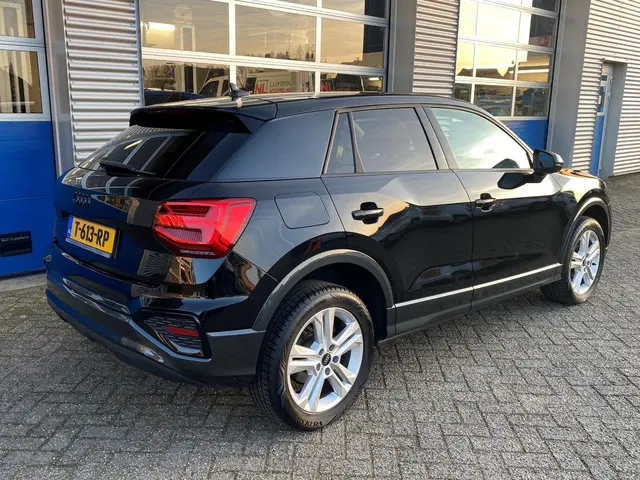 Audi Q2 35 TFSI Advanced edition 2023 Benzine 3
