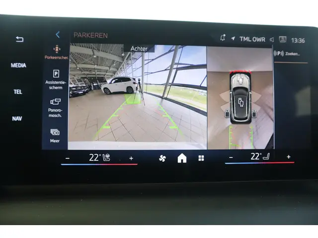 BMW 1 Serie 123 xDrive 5-deurs 2026 Benzine 17