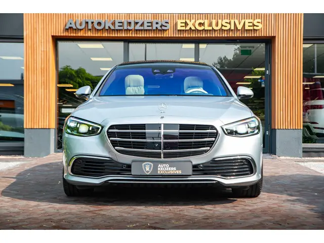 Mercedes-Benz S-Klasse 2