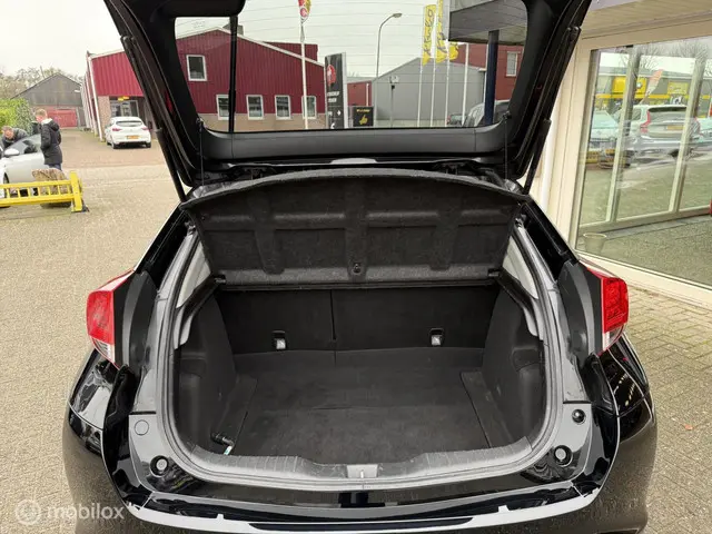 Honda Civic 1.8 Sport 2015 Benzine 11