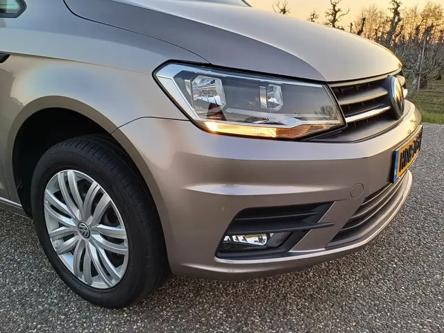 Volkswagen Caddy Maxi 1.4 TSI Trendline 5p 2019 Benzine 19
