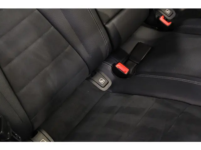 Mercedes-Benz E-Klasse Estate 200 Ambition 2017 Benzine 14