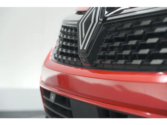 Renault Clio 1.0 TCe 90 GPF techno 2025 Benzine 18