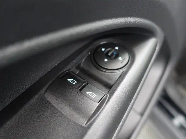 Ford Transit Connect 1.6 TDCI L2 Sportline- 2016 Diesel 14