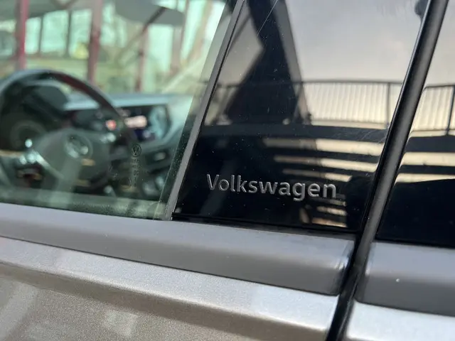 Volkswagen Polo 1.0 MPI Comfortline 2021 Benzine 8