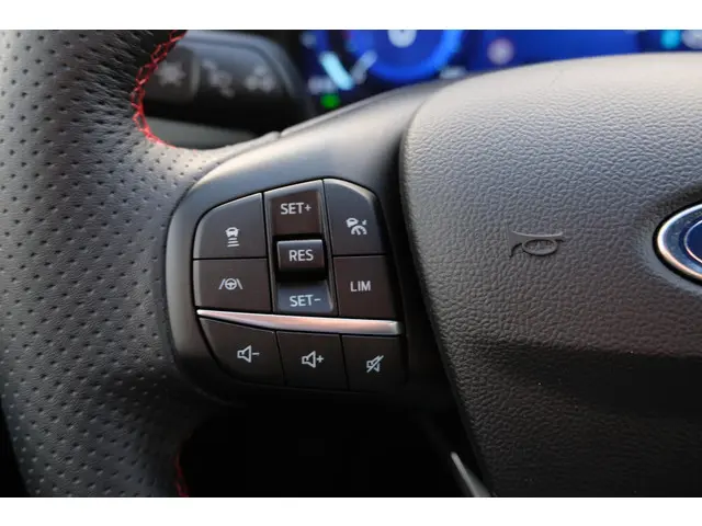 Ford Kuga 2.5 PHEV ST-Line 2020 Hybride Benzine 32
