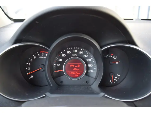 Kia Picanto 1.2 CVVT SportsLine 2015 Benzine 14