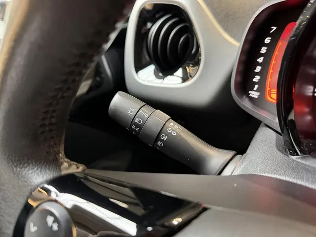 Toyota Aygo 1.0 VVT-i x-joy 2020 Benzine 29