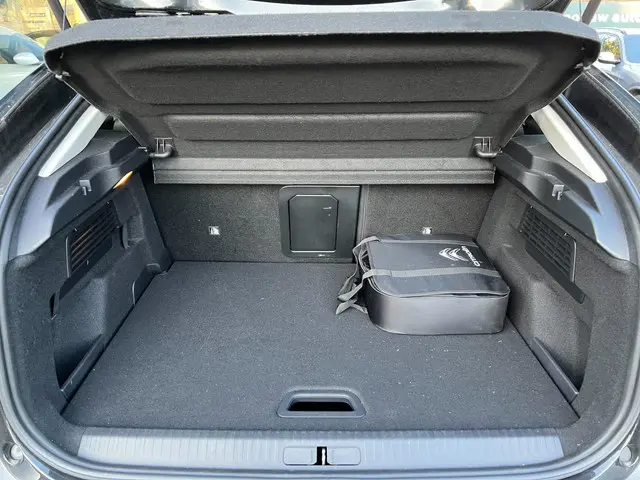 Citroën ë-C4 Shine 50 kWh 2021 Elektrisch 29