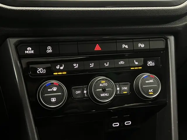 Volkswagen T-Roc 1.5 TSI Sport 2021 Benzine 38