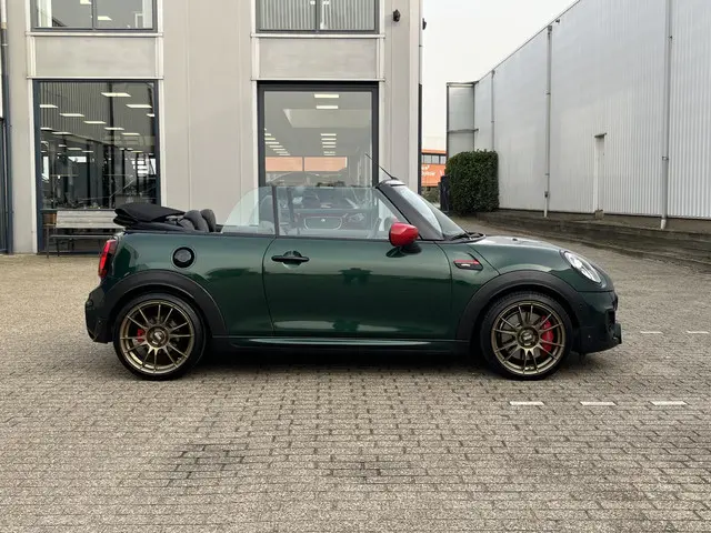 MINI Cooper Cabrio 2.0 John Works Chili 2017 Benzine 7
