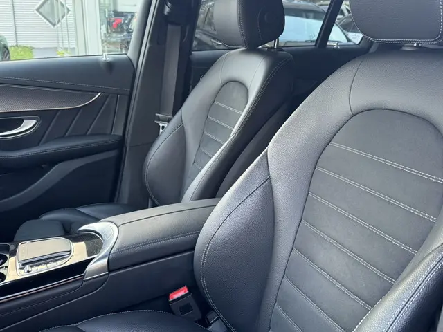 Mercedes-Benz EQC 400 4MATIC AMG 2021 Elektrisch 11