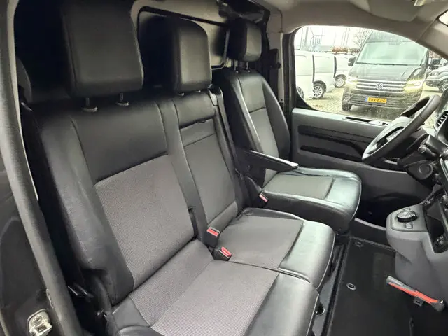 Peugeot Expert 2.0 BlueHDI 180 AUTOMAAT 2020 Diesel 33