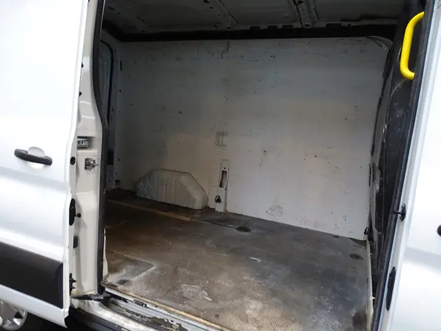 Ford Transit 310 2.2 TDCI L2H2 Trend 2016 Diesel 19