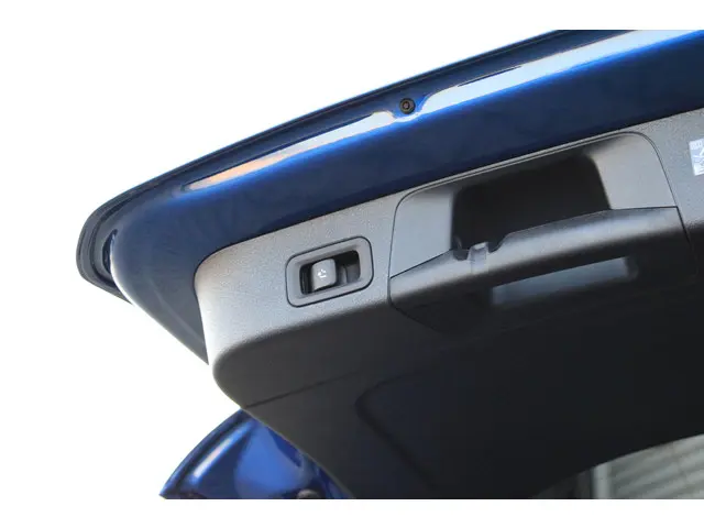 Mercedes-Benz GLB 180 AMG 7 Persoons 2025 Benzine 14