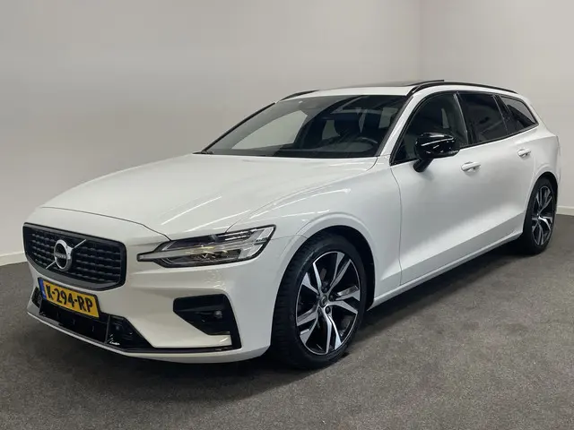 Volvo V60 2.0 B3 163pk AUT8 R-Design 2021 Benzine