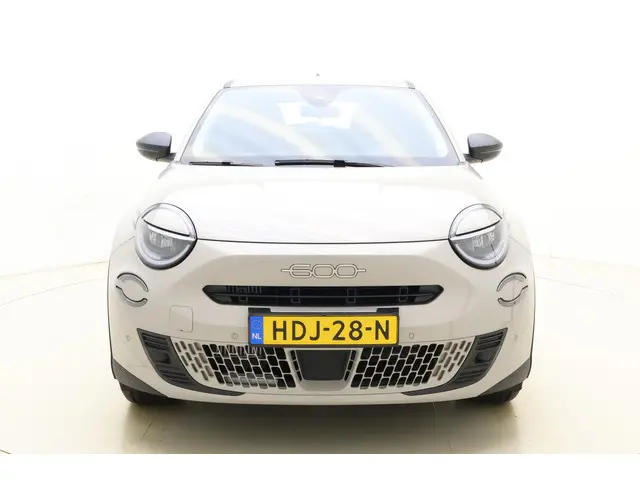 Fiat 600 1.2 Hybrid Urban 2025 Hybride Benzine 6