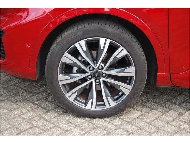 Ford Kuga 2.5 PHEV 225PK ST-Line X 2023 Hybride Benzine 9