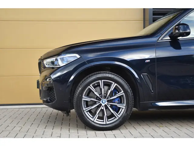 BMW X5 xDrive40i High Executive 2019 Benzine 8
