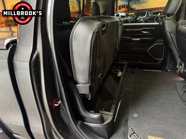 Dodge Ram 1500 5.7 V8 Laramie 2018 LPG/Gas 19